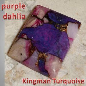 KINGMAN TURQUOISE purple dahlia cabochon  stone rock 02 13.5 carats bronze